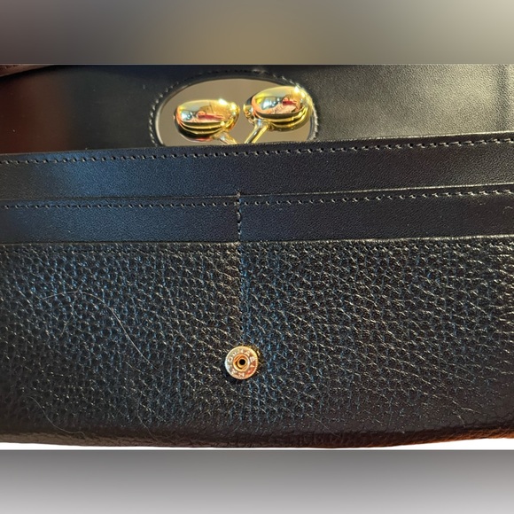 Ted Baker NWT Sandalwood Floral Black Leather
Teardrop Matinee Wallet (P077) - Picture 10 of 11